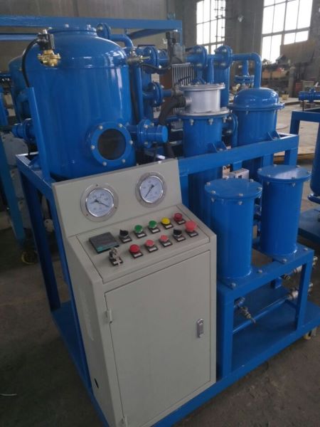 潤(rùn)滑油真空濾油機(jī) 潤(rùn)滑油真空濾油機(jī)