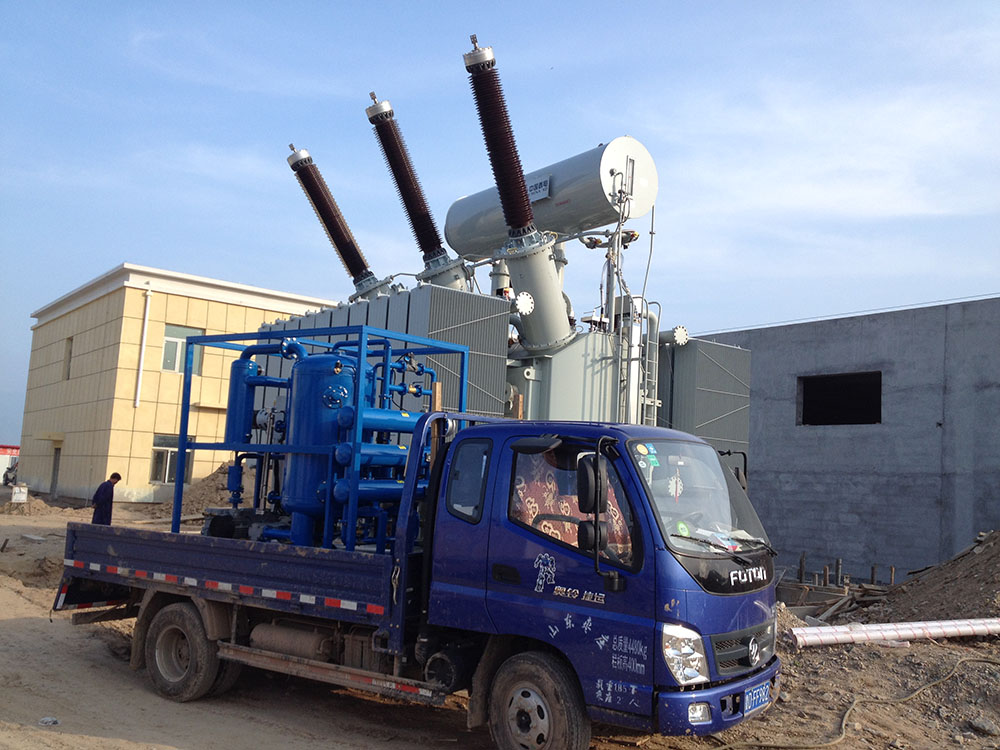 變壓器油真空濾油機現(xiàn)場 變壓器油真空濾油機現(xiàn)場